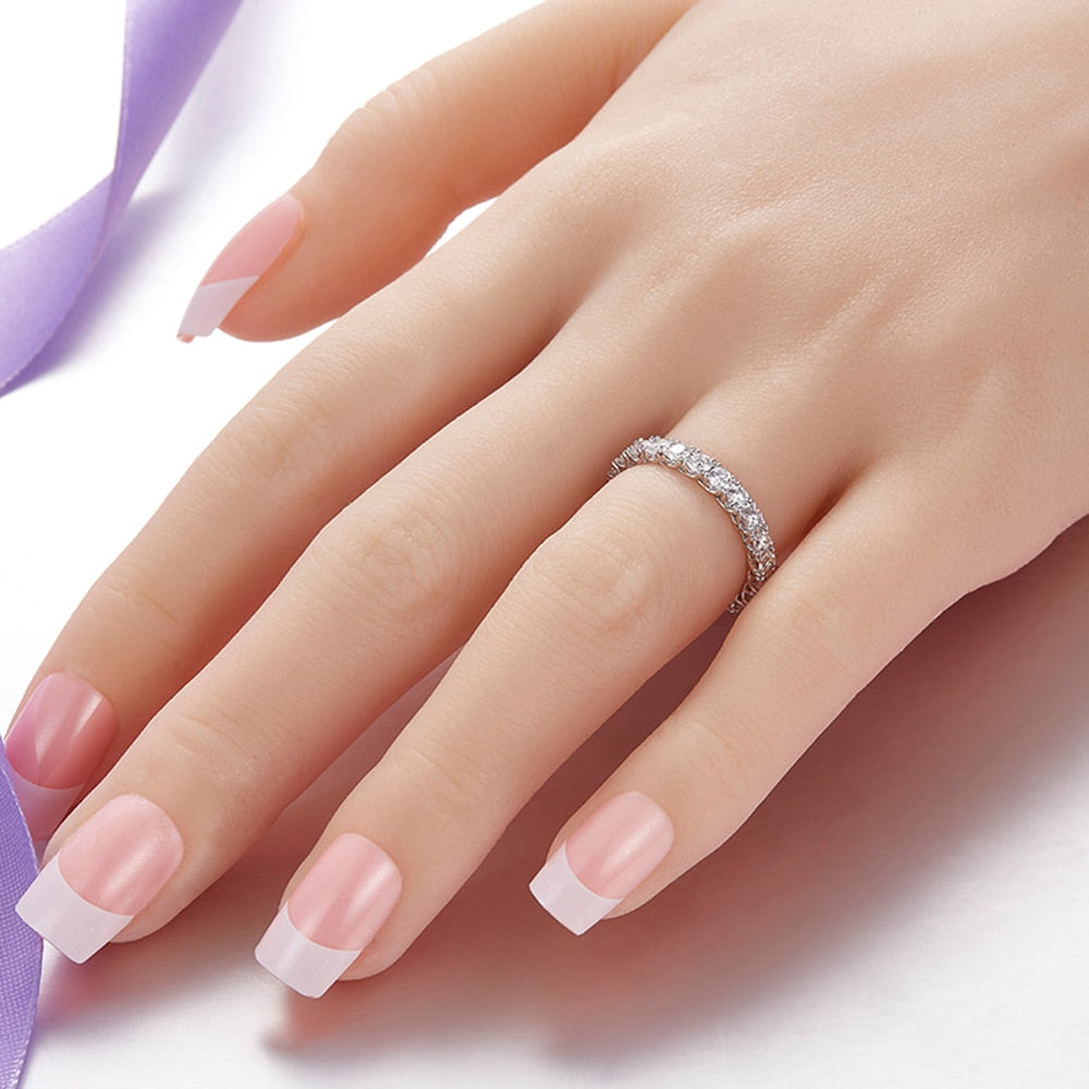 Moissanit Eternity Ehering aus 925er Sterlingsilber oder 10 Karat Echtgold