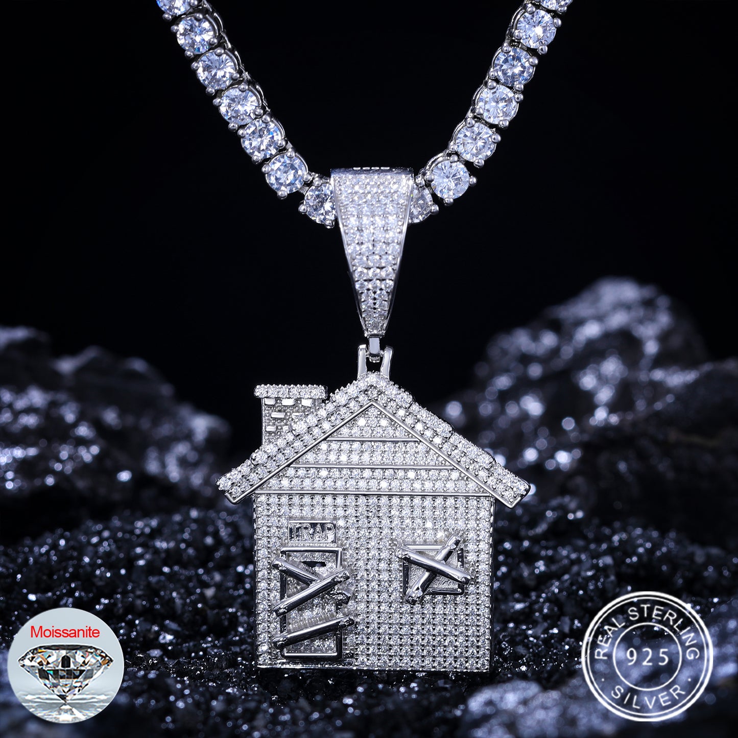 Moissanit-Trap-House-Anhänger aus 925er Sterlingsilber.