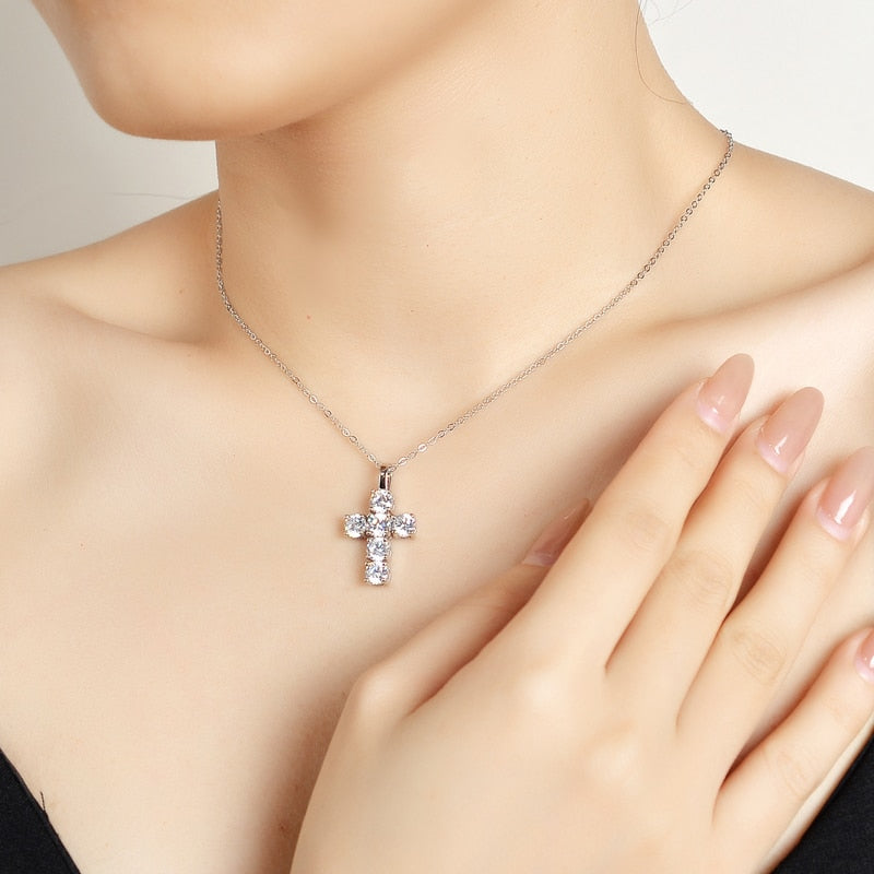 3 Karat Moissanit-Kreuzanhänger mit GRA 925 Sterling Silber