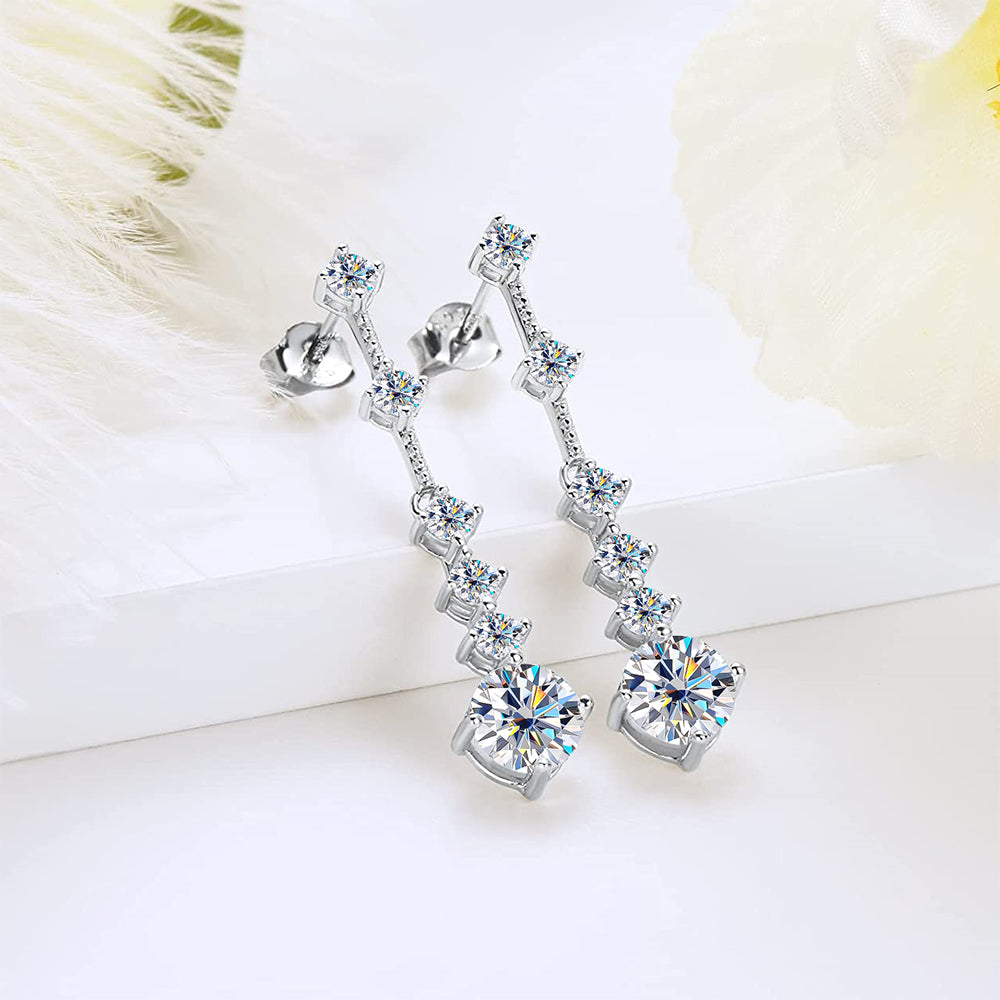 Pendientes largos con borlas de moissanita en plata de ley 925.