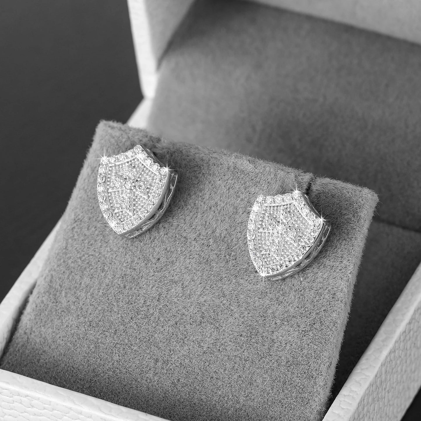 Schildkreuz-Moissanit-Ohrringe aus 925er Sterlingsilber