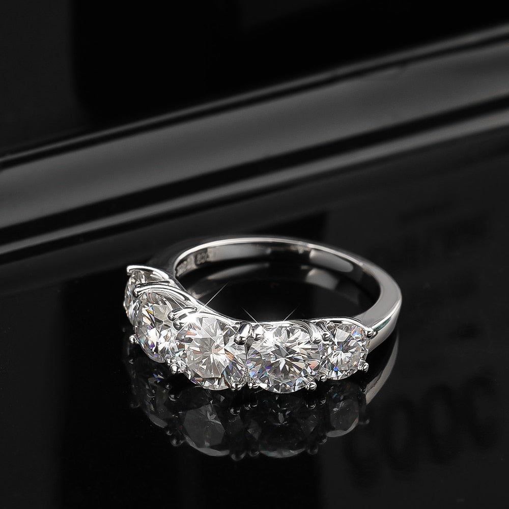 5 Steine ​​3,6 Karat Moissanit-Ring in 925 Sterlingsilber