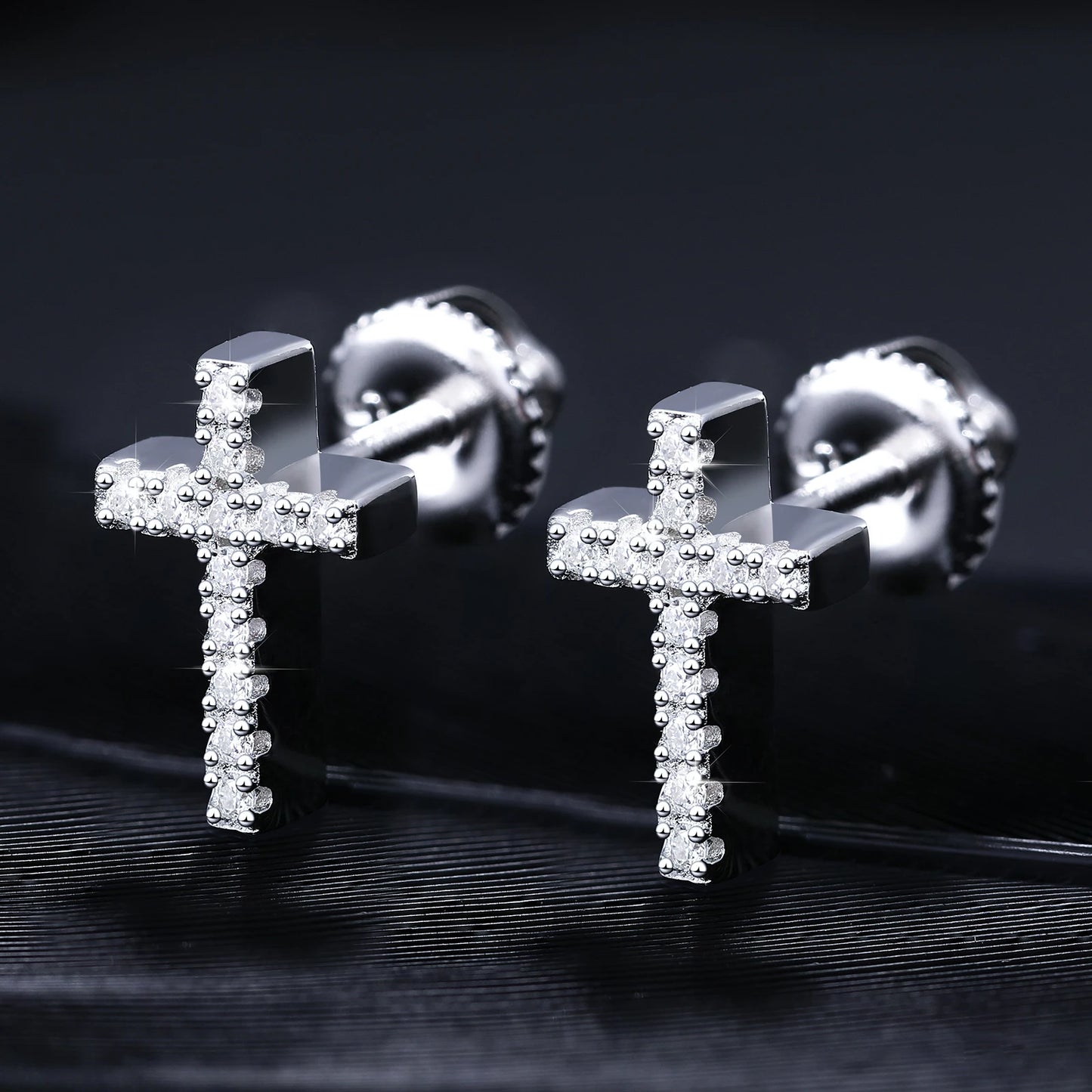 Moissanit-Kreuz-Ohrringe aus 925er Sterlingsilber