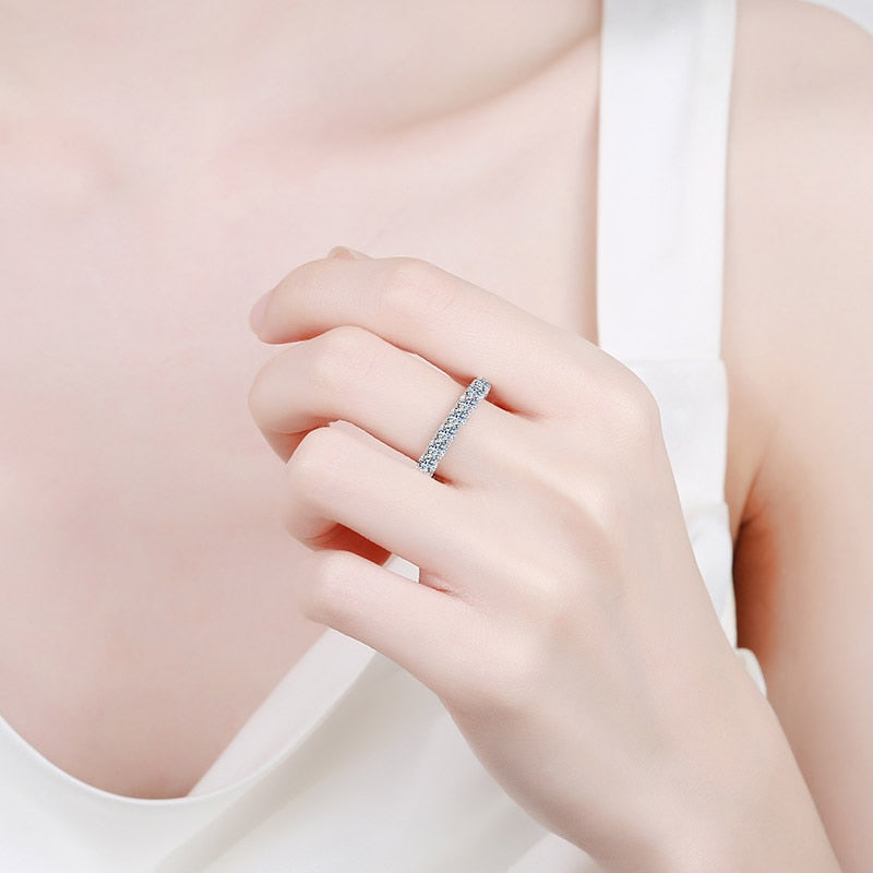 Anillo de moissanita de 2,1 quilates en plata de ley 925 con baño de oro blanco